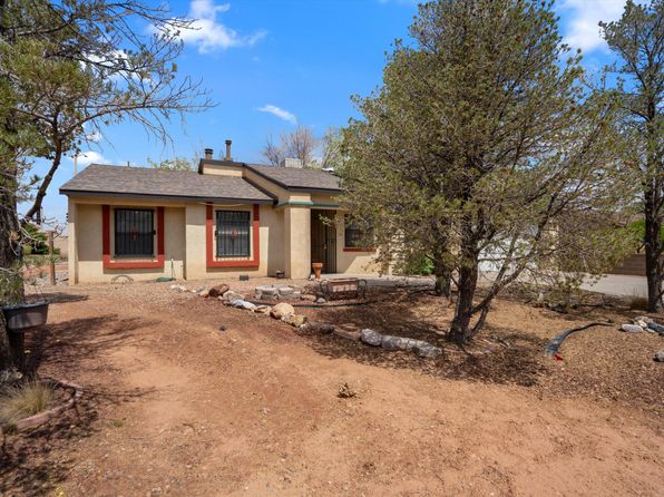 1601 Salt River Ct NE, Rio Rancho, NM 87144