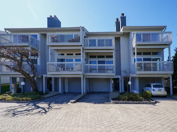 2 E Manor Square #2, Highlands, NJ 07732