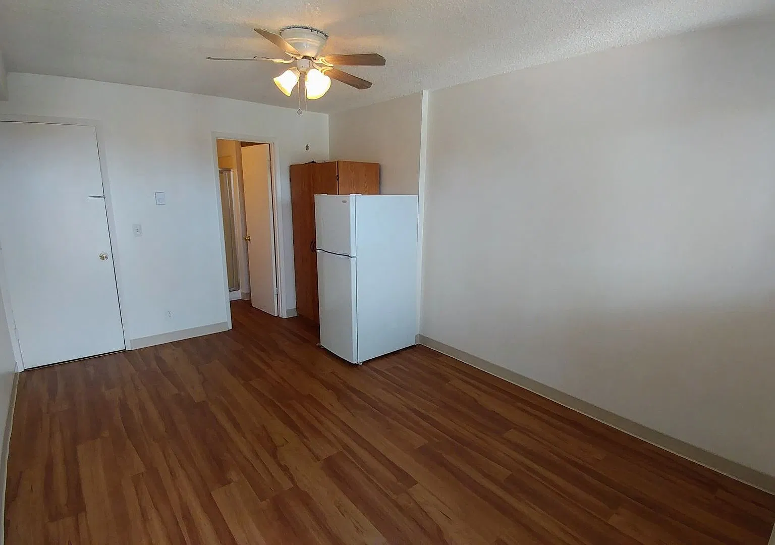 738e16 — Photo 3