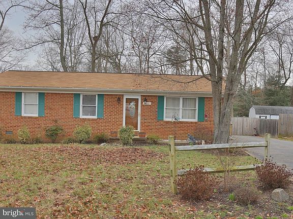 3rd image of 26161 Crescent Ln