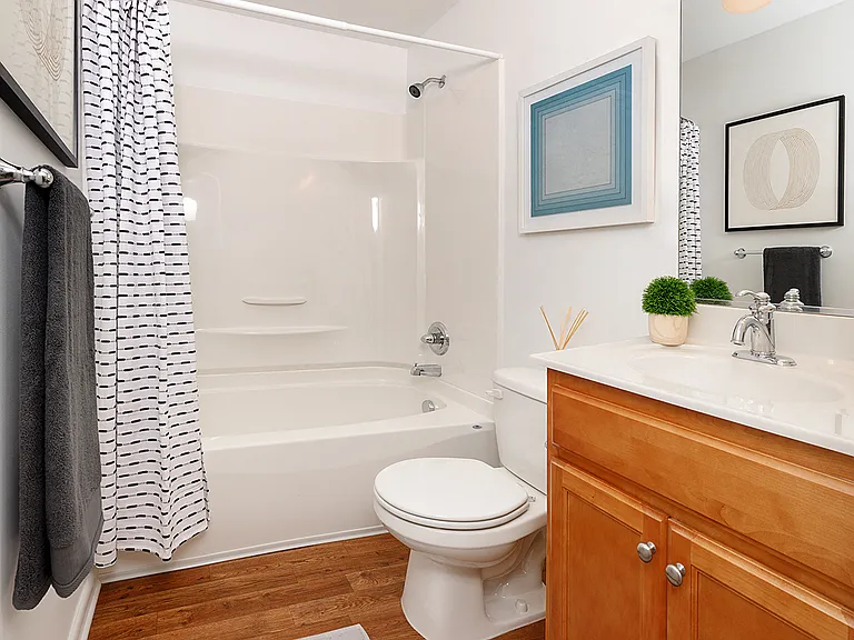 Dogwood Model Bath