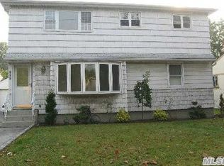 889 Franklin Ave, Valley Stream, NY 11580