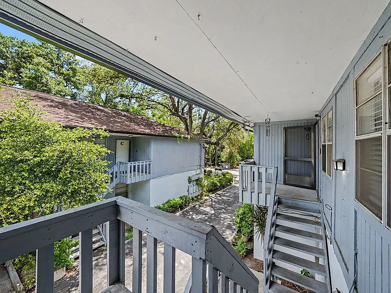 9208 N Connechusett Rd #D — Photo 6