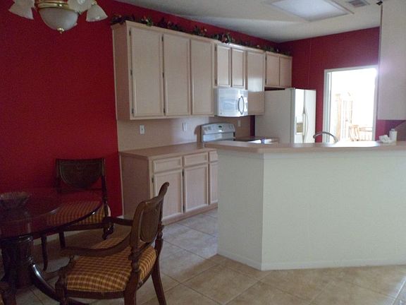 4th image of 7820 Pecan Dr