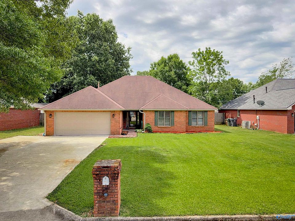 1st image of 2709 Friar Tuck Ct SW