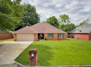 2709 Friar Tuck Ct SW, Decatur, AL 35603