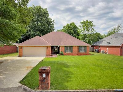 2709 Friar Tuck Ct SW, Decatur, AL, 35603