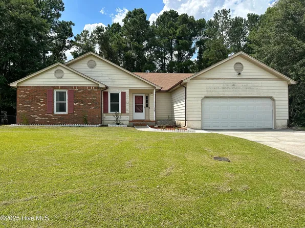 403 Smoke Tree Place, Midway Park, NC 28544