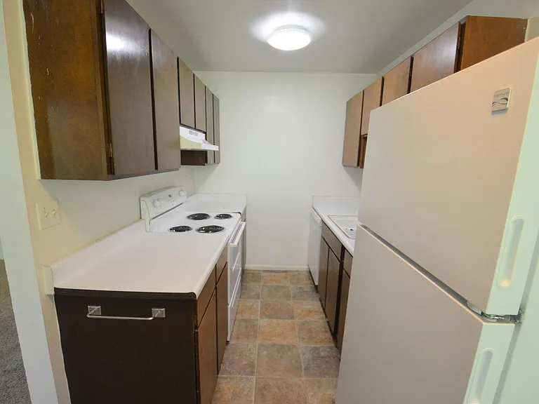 3150 Madison Ave #8 — Photo 7