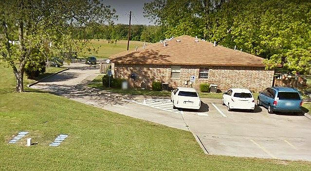 1st image of 902 Dallas St #902