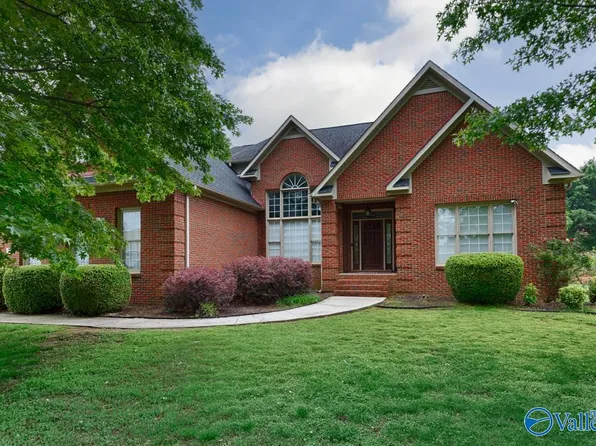 315 Broadway Ln, Madison, AL 35757