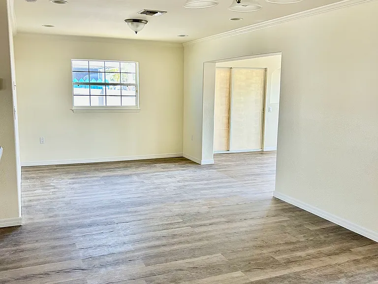 13802 Coco Ave — Photo 9