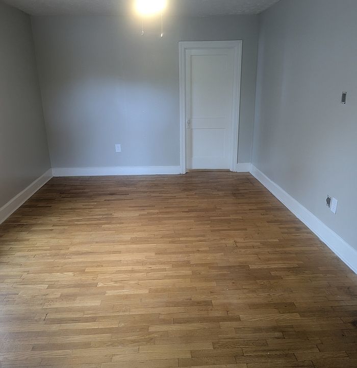 1st image of 122 Rolling Acres Dr APT 3