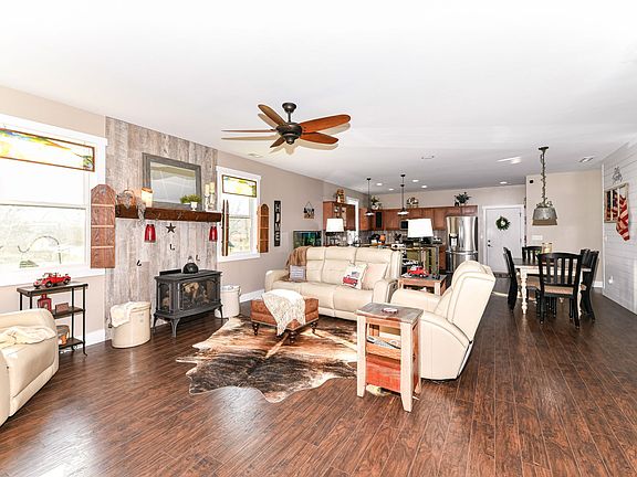 5th image of 14462 Lynn Ave