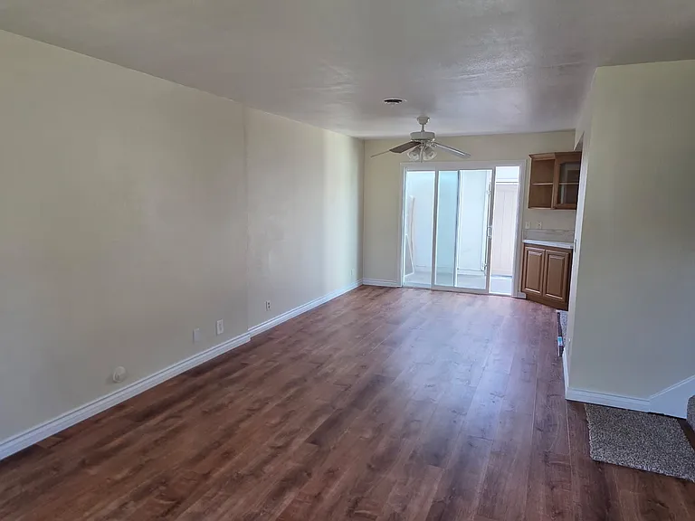 9827 Continental Dr — Photo 12