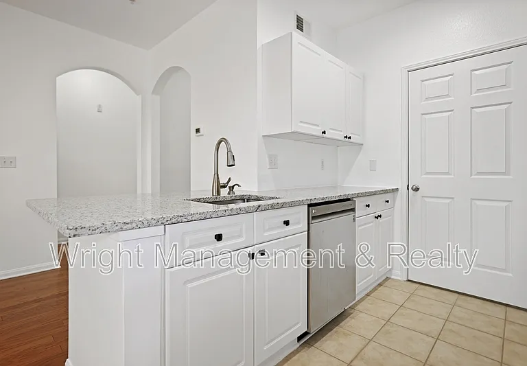 1216 S Missouri Ave #224 — Photo 8