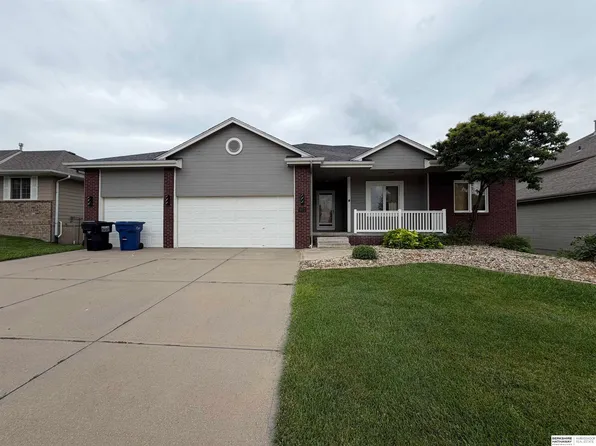 8112 S 166th St, Omaha, NE 68136