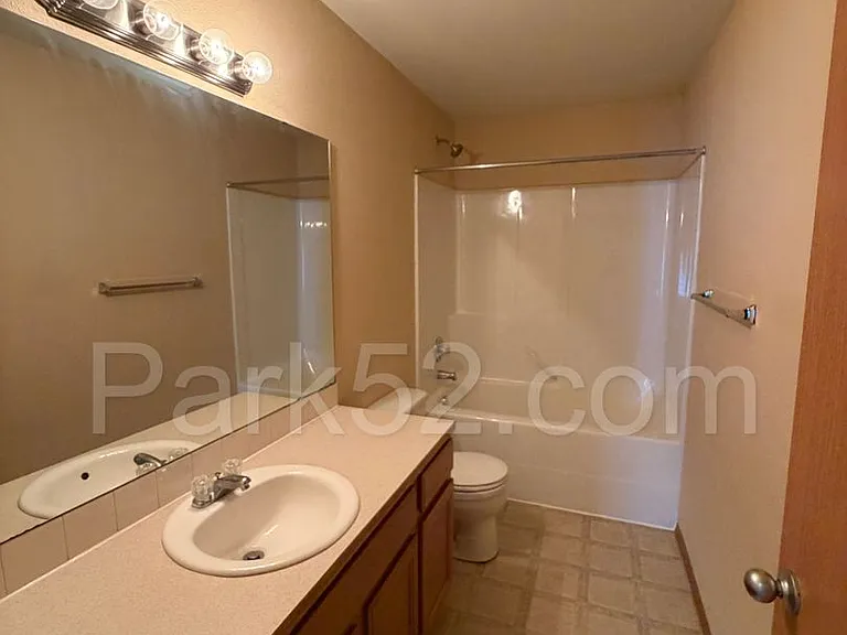 11328 185th St E — Photo 20