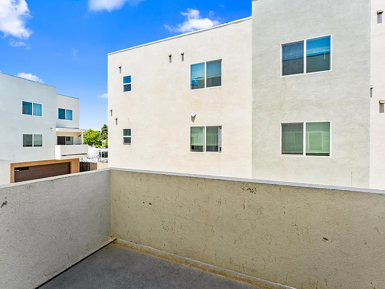 1029 S Montebello Blvd — Photo 38