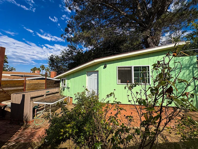 2141 Torrey Pines Rd — Photo 9