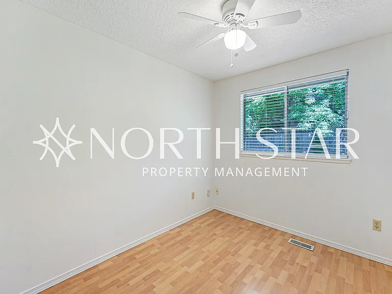 6269 SW Southwood Dr — Photo 23
