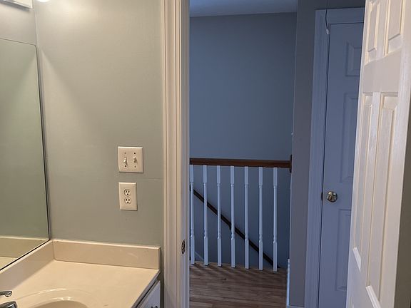 4th image of 3017 Grayland Ave