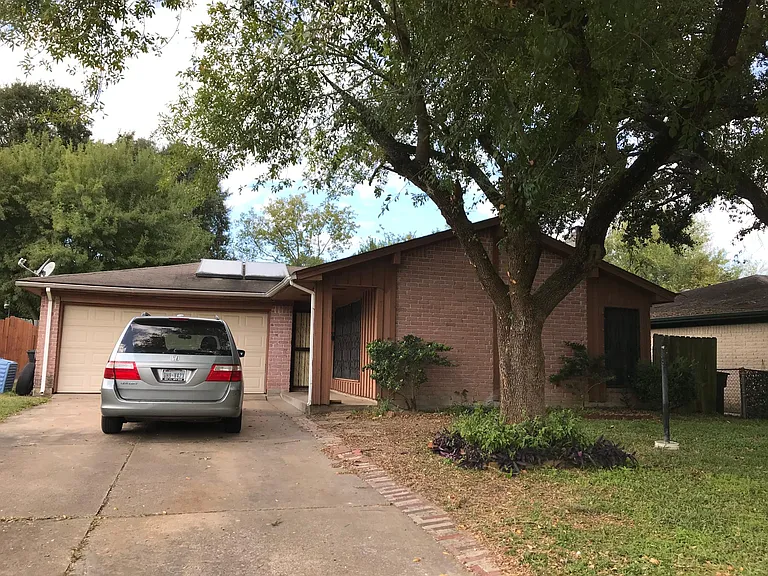 1202 Peach Spring Dr — Photo 7