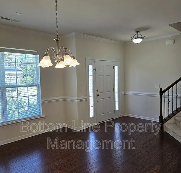 10708 Sky Chase Ave NW — Photo 6