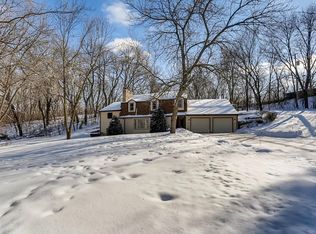12809 Jane Ln, Minnetonka, MN 55343