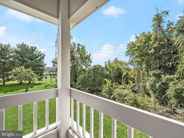 8375 Montgomery Run Rd #F — Photo 37