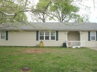 1011 W Centennial Ave, Carthage, MO 64836