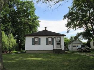 7811 Old Spring St, Racine, WI 53406