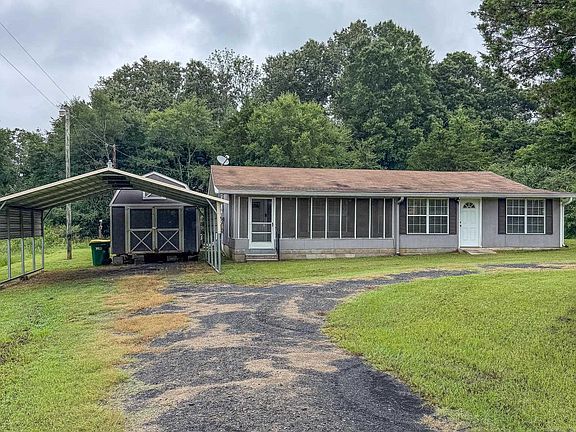2nd image of 4026 Lena Ln