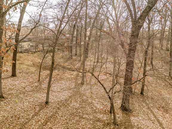 3rd image of 3429 Scenic Dr