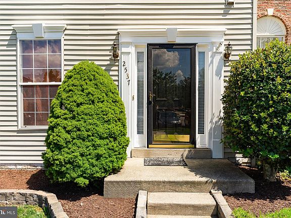 3rd image of 2537 Sylvan Moor Ln