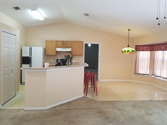4th image of 2651 Quincy Ave SE