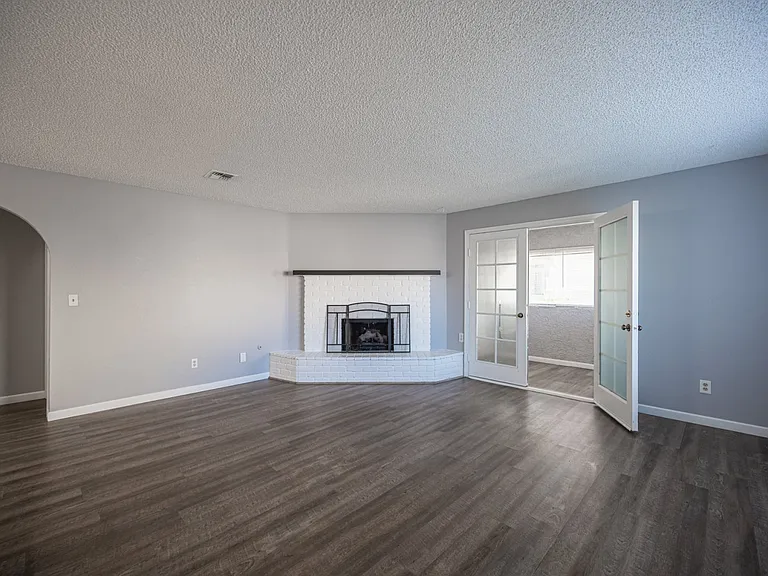 1406 Santa Margarita St #B — Photo 7