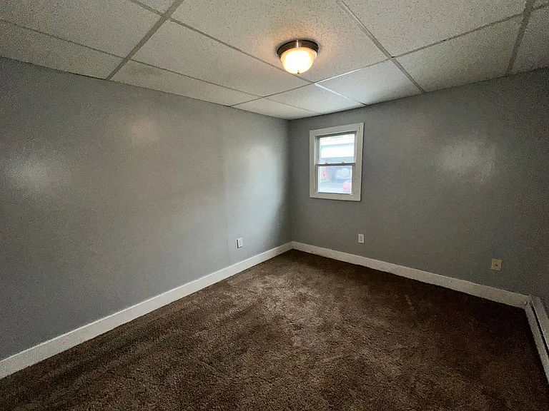 37 N Franklin Street — Photo 16