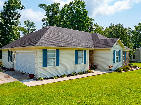 4th image of 55 Dogwood Ct #55