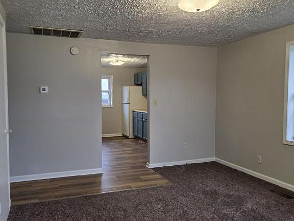 5th image of 1020 E North St