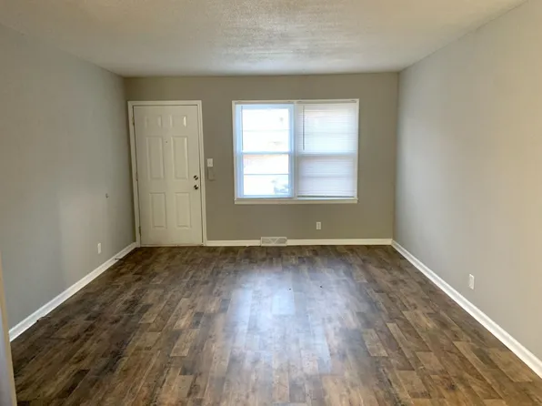 2 bed 1 bath Apt, 1120 2nd St, Platte City, MO 64079