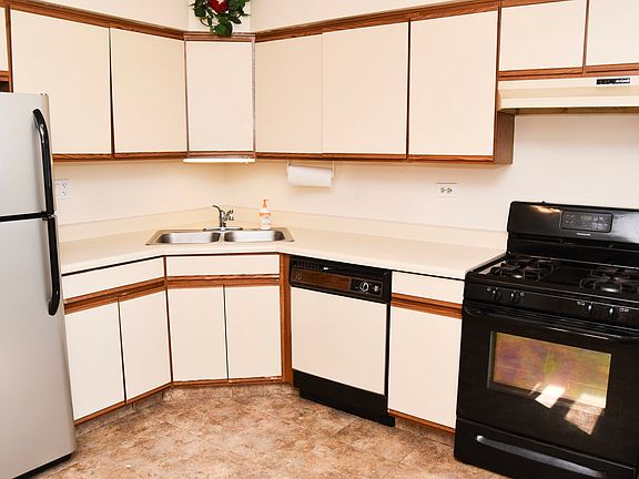 3rd image of 34228 N Birch Ln #27C