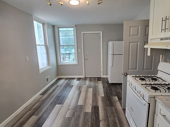 3rd image of 197 Gates Ave #1A