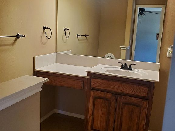 4th image of 7608 Meadow Lake Dr