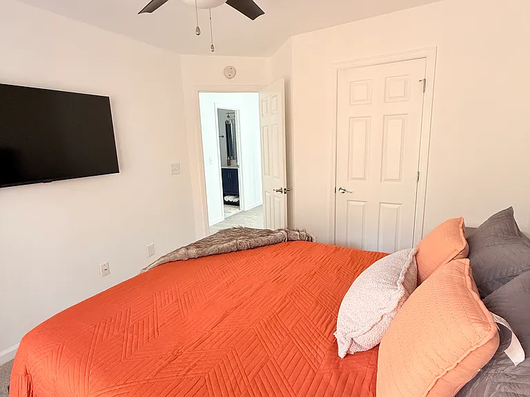 2395 Saint James Dr NW — Photo 15