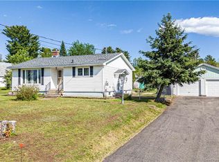 19 New Rd, Burton, NB E2V4A7