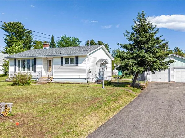 19 New Rd, Burton, NB E2V 4A7