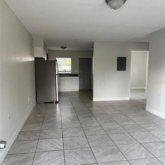 1112 Martin St #C — Photo 2
