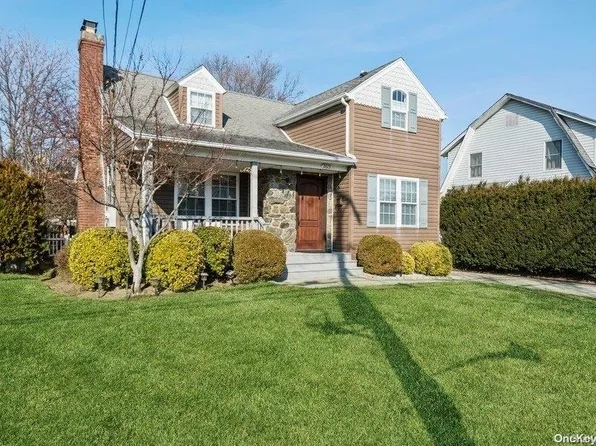 2673 Wilson Avenue, Bellmore, NY 11710