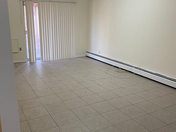 4th image of 230 Blair Ave #1